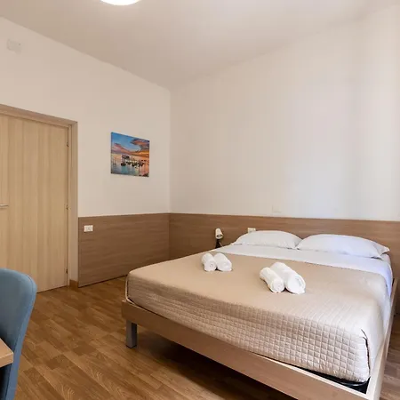 Acquacorrente Rooms - a due passi dal mare-2